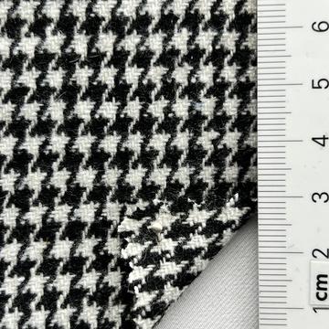 Polyester-blend Jacquard
