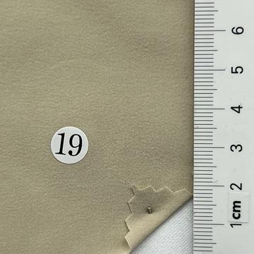 19 Beige