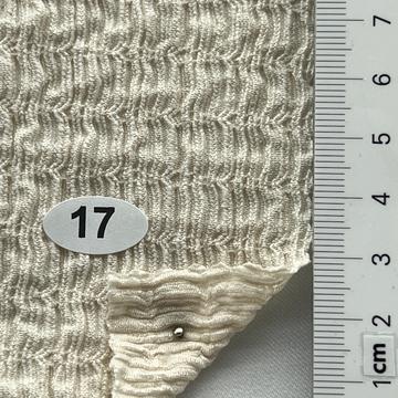 17 Beige