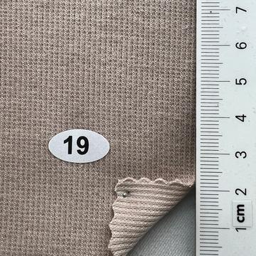 19 Beige