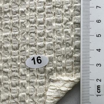 16 Beige