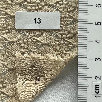 13 Beige