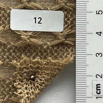12 Beige