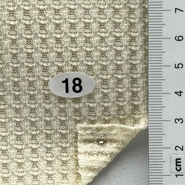 18 Beige