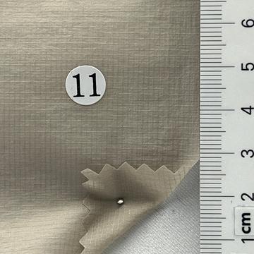 11(81) Beige