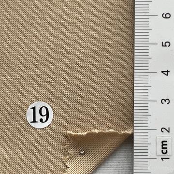 19 Beige