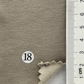 18 Beige