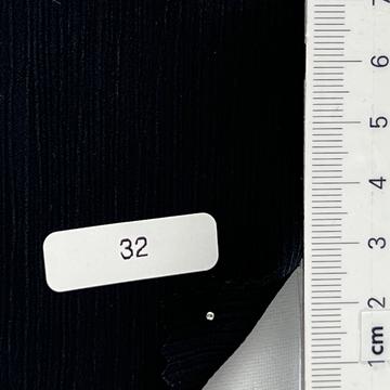 32 Black