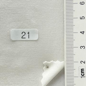 21 (C221) White