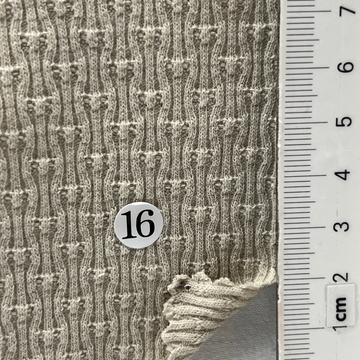 16 Beige