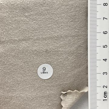 9 Beige
