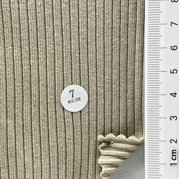 7 Pale Green