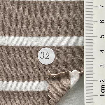 32 Beige