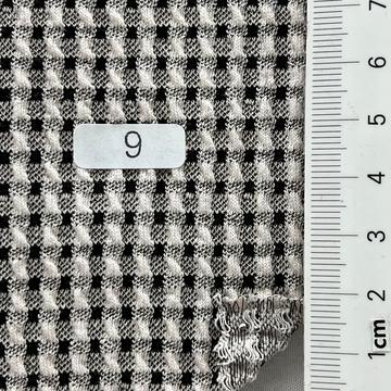 9 (b309) Black