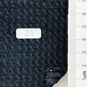 21 (b321) Black