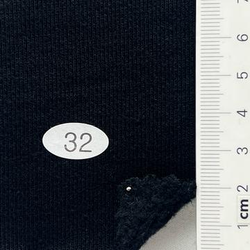32 Black
