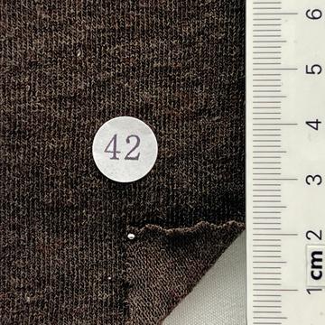구42 Brown