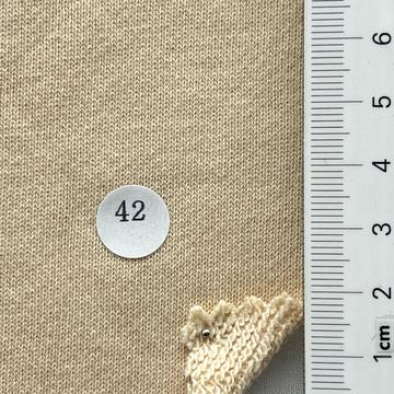 42 Beige