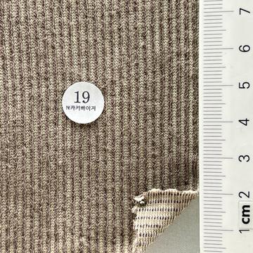 19 Beige