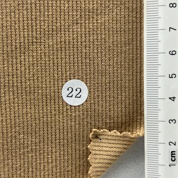 22 Beige