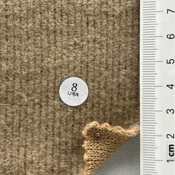 8 Beige
