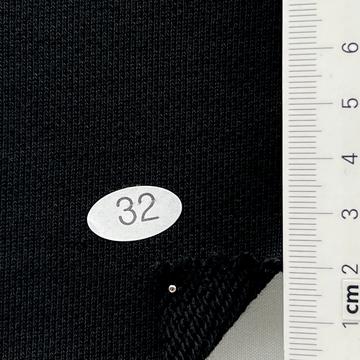 32 Black