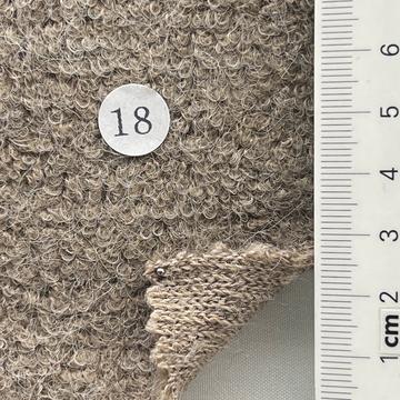 18 Beige