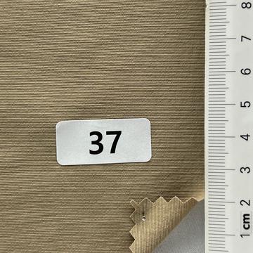 37 Beige