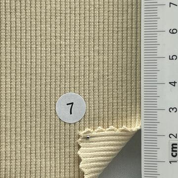 7 Beige