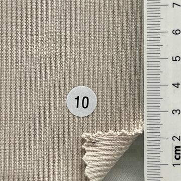 10 Beige