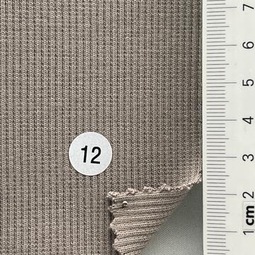 12 Beige