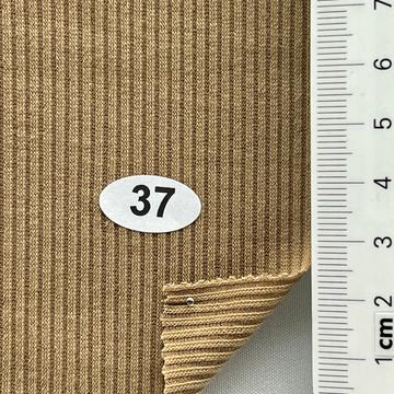 37 Beige