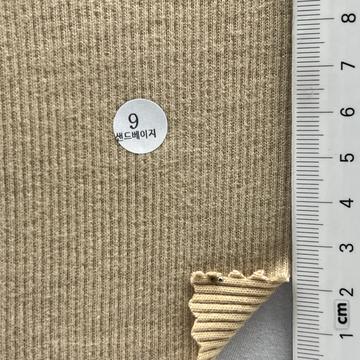9 Beige