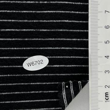 W6702 Black