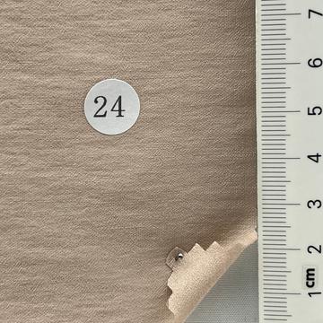 24 Beige