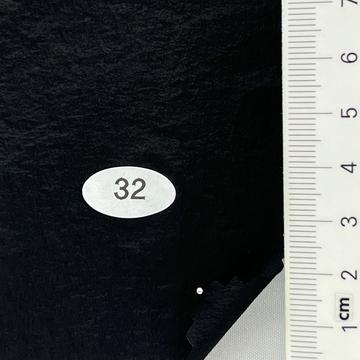 32 Black