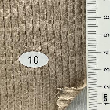 10 Beige