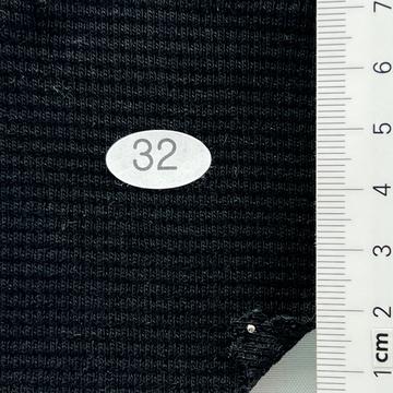 32 Black