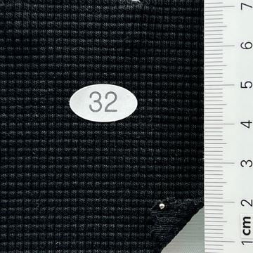 32 Black