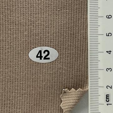 42 Beige
