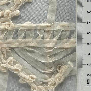 3 Beige