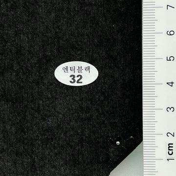 32 Black