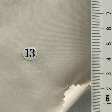 13 Beige