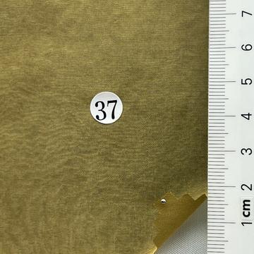 37 Beige