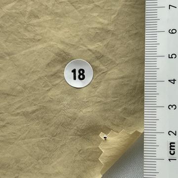 18 Beige