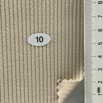 10 Beige