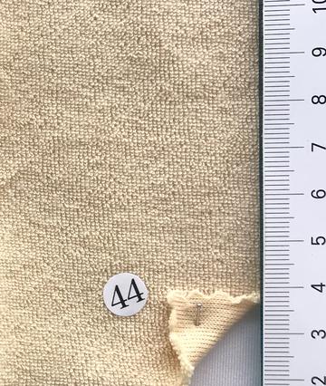 44 Beige