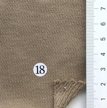18 Beige