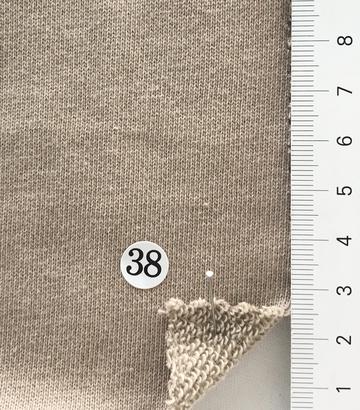 38 Beige