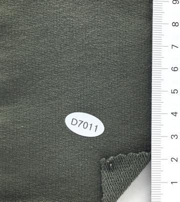 D7011 Deep Green